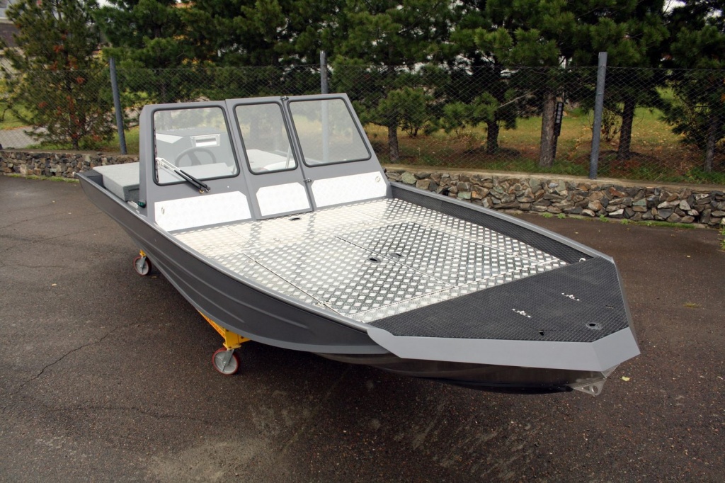  Алюминиевый водометный катер Росомаха 6000, дизайн 2015